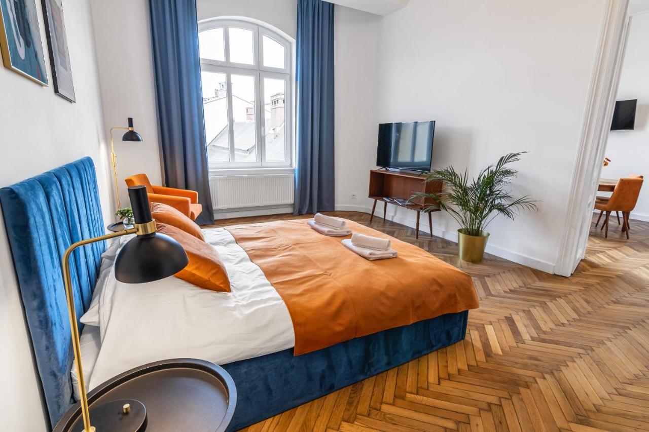 2Bcomfy - Barlickiego Apartment Bielsko-Biala Luaran gambar