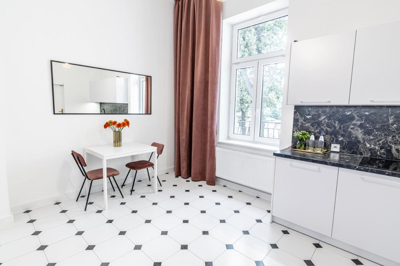 2Bcomfy - Barlickiego Apartment Bielsko-Biala Luaran gambar